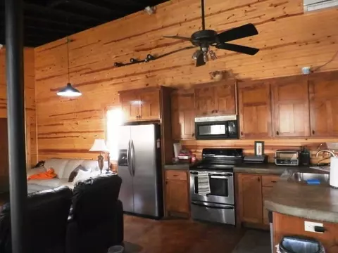 774 Old Seneca Rd, Central, SC 29630 photo 4