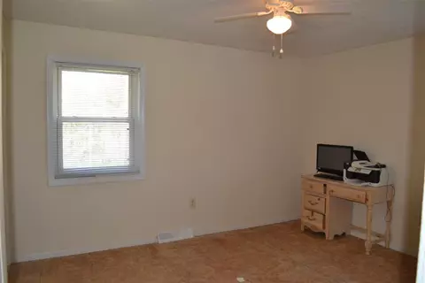 322 Tribble St, Honea Path, SC 29654 photo 8
