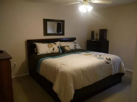 210 Maple Dr, Anderson, SC 29621 photo 3