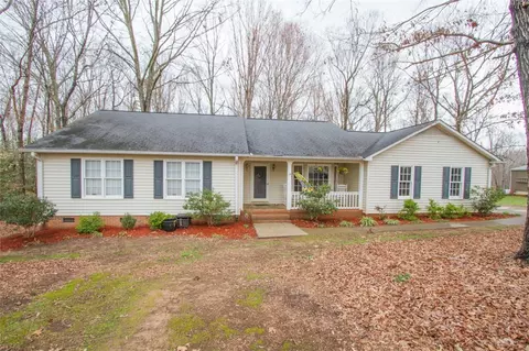 109 Beech Ln, Anderson, SC 29621 photo 1