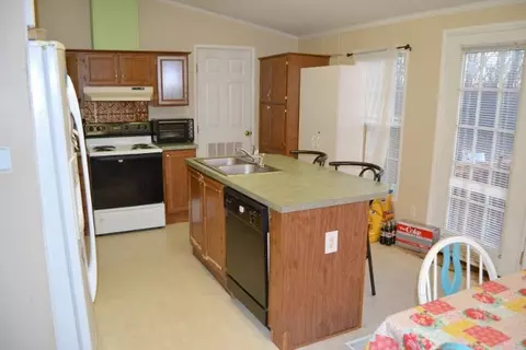 206 Tyler Ct, Easley, SC 29642 photo 6