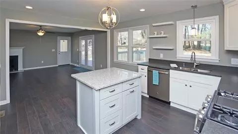 300 Longview Ter, Easley, SC 29642 photo 17