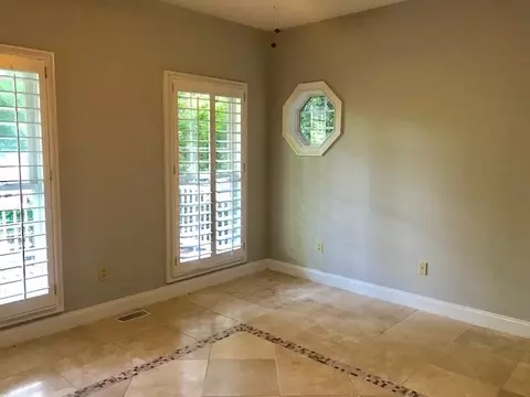 303 Falling Leaf Ct, Seneca, SC 29672 photo 5