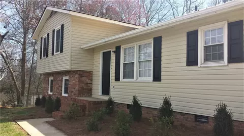 103 Sherry Ln, Easley, SC 29640 photo 1