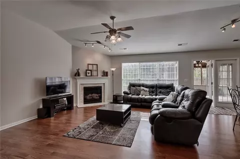 229 Worcester Ln, Easley, SC 29642 photo 6