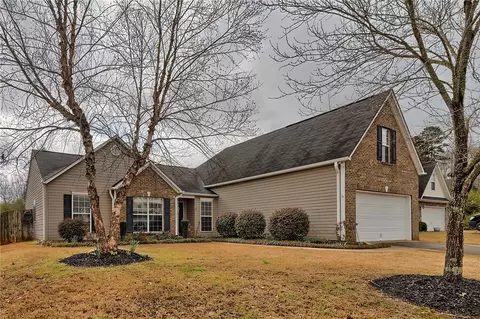229 Worcester Ln, Easley, SC 29642 photo 2