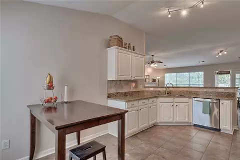 229 Worcester Ln, Easley, SC 29642 photo 16
