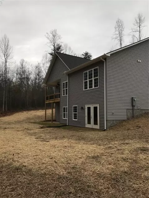 310 Burkett Rd, Seneca, SC 29672 photo 5