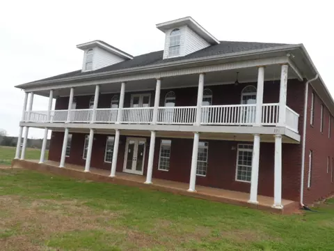 231 E Bennett Rd, Westminster, SC 29693 photo 1