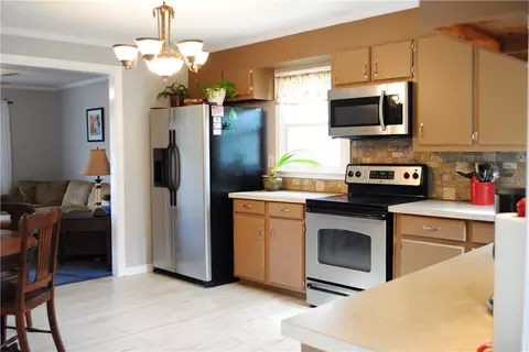 1026 Meaders Ln, Honea Path, SC 29654 photo 6