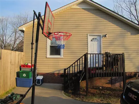 102 Cherokee Rd, Easley, SC 29642 photo 33