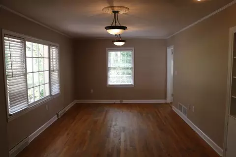 100 Lloyd St, Seneca, SC 29678 photo 8