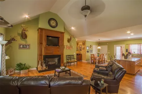213 Latham Rd, Easley, SC 29640 photo 8