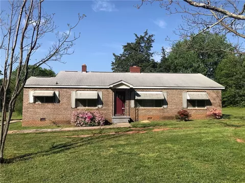 2709 Lebanon Rd, Pendleton, SC 29670 photo 1