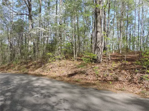 502 Inlet Dr, Seneca, SC 29672 photo 5