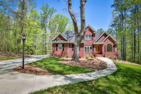 511 Heron Cove Cir, Seneca, SC 29672 photo 1