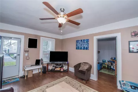 213 S 7th St, Easley, SC 29640 photo 11