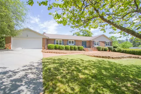 1309 Summers Dr, Pendleton, SC 29670 photo 2
