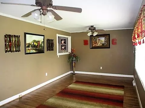 403 Robinall Dr, Easley, SC 29642 photo 9