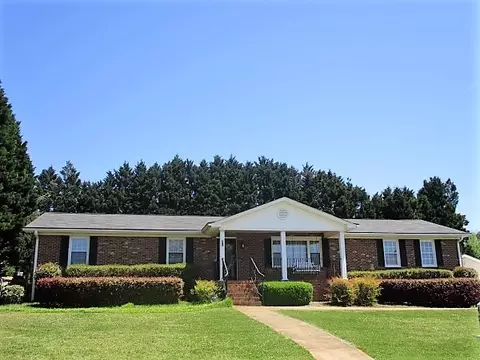 403 Robinall Dr, Easley, SC 29642 photo 1