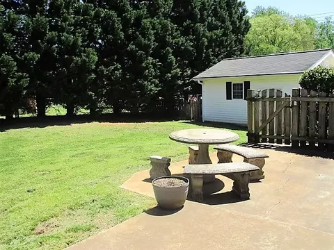 403 Robinall Dr, Easley, SC 29642 photo 30