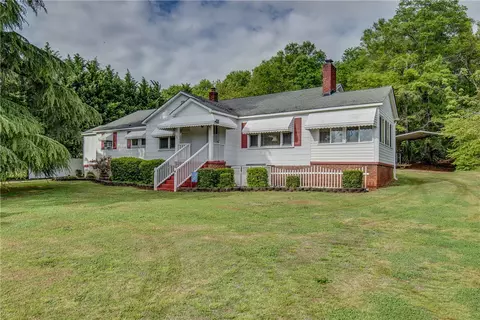 108 Circle Dr, Pendleton, SC 29670 photo 1