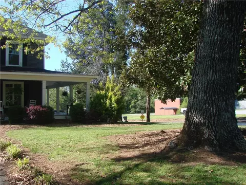502 E Cedar Rock St, Pickens, SC 29671 photo 4