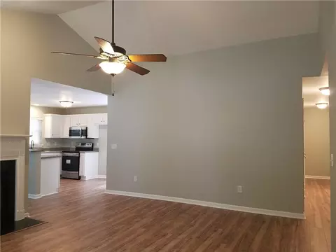 155 Grand Oak Cir, Pendleton, SC 29670 photo 3