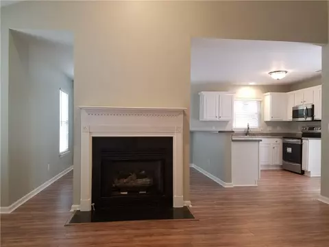 155 Grand Oak Cir, Pendleton, SC 29670 photo 2