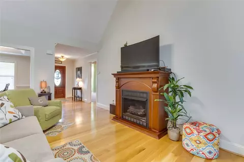 503 Hendricks Rd, Easley, SC 29642 photo 9