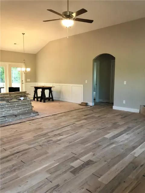428 E Church Rd, Easley, SC 29642 photo 9