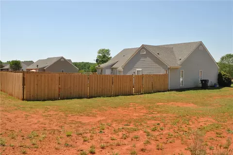 123 Carrie Leigh Ln, Pendleton, SC 29670 photo 2