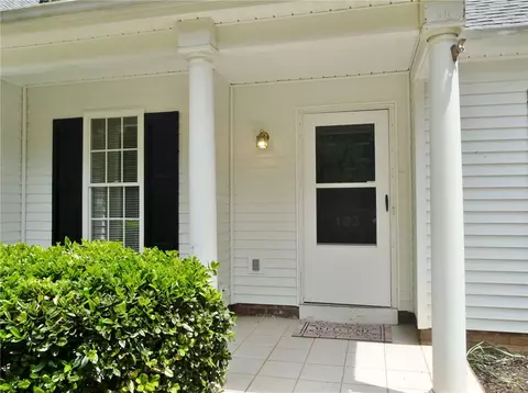 103 Lloyd St, Seneca, SC 29678 photo 4