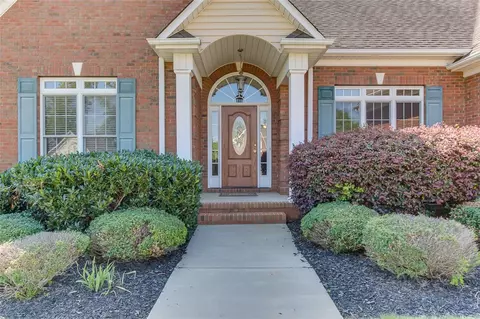 142 Red Maple Cir, Easley, SC 29642 photo 4