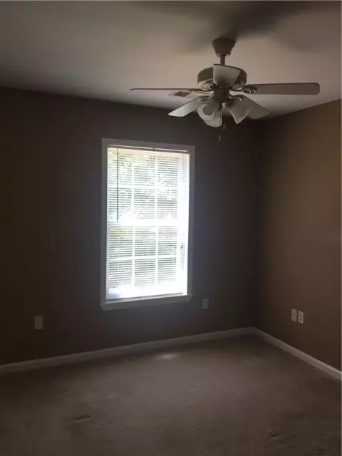 400 Brenley Ln, Easley, SC 29642 photo 9