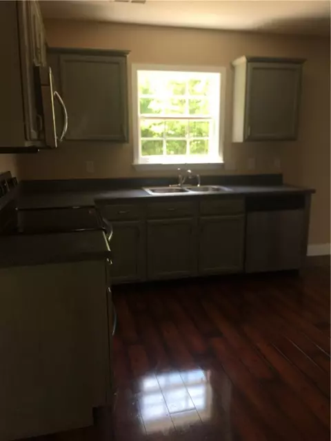 400 Brenley Ln, Easley, SC 29642 photo 2