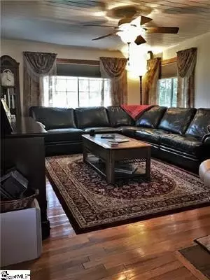 335 Geraldine Dr, Walhalla, SC 29691 photo 4