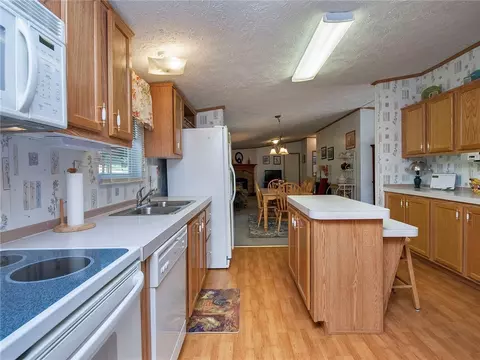 142 Thomas Mill Ct, Easley, SC 29640 photo 13
