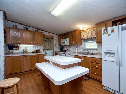 142 Thomas Mill Ct, Easley, SC 29640 photo 11