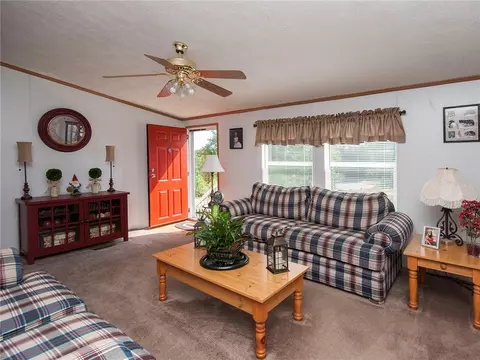 142 Thomas Mill Ct, Easley, SC 29640 photo 5