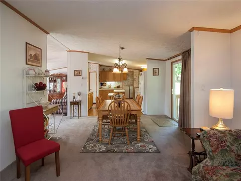 142 Thomas Mill Ct, Easley, SC 29640 photo 9