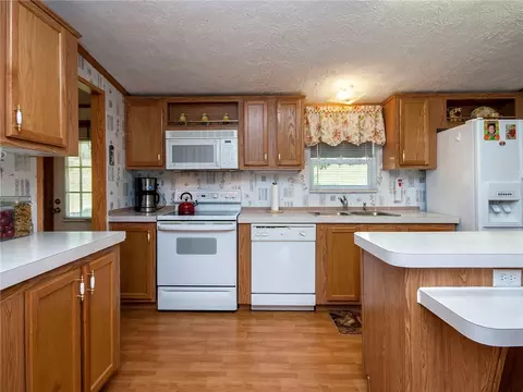 142 Thomas Mill Ct, Easley, SC 29640 photo 12