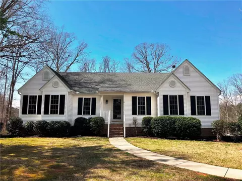 889 Greenville St, Pendleton, SC 29670 photo 1