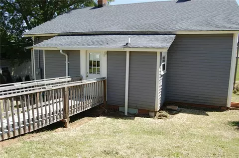 33 E Main St #WARE SHOALS, Ware Shoals, SC 29692 photo 2