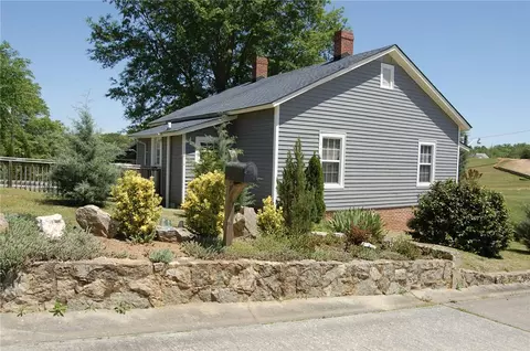 33 E Main St #WARE SHOALS, Ware Shoals, SC 29692 photo 5