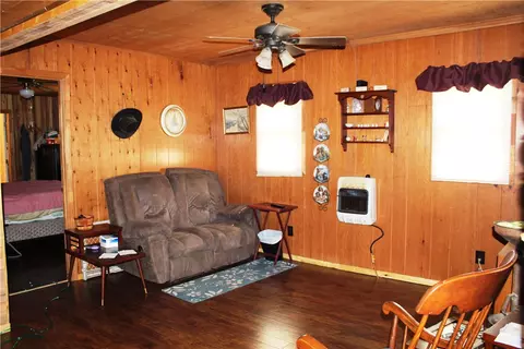 216 Sullivan Rd, Walhalla, SC 29691 photo 4
