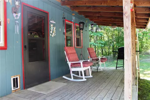 216 Sullivan Rd, Walhalla, SC 29691 photo 2