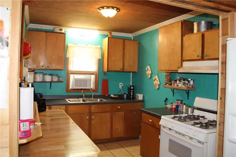 216 Sullivan Rd, Walhalla, SC 29691 photo 5