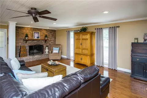 121 Fox Fire Rd, Central, SC 29630 photo 4