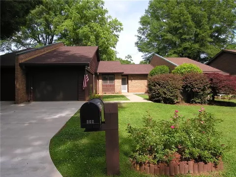 302 Downs Blvd, Clemson, SC 29631 photo 1